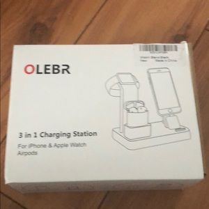 3 in 1 charging station